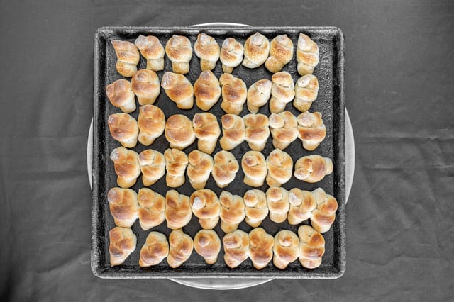 Garlic Knots.